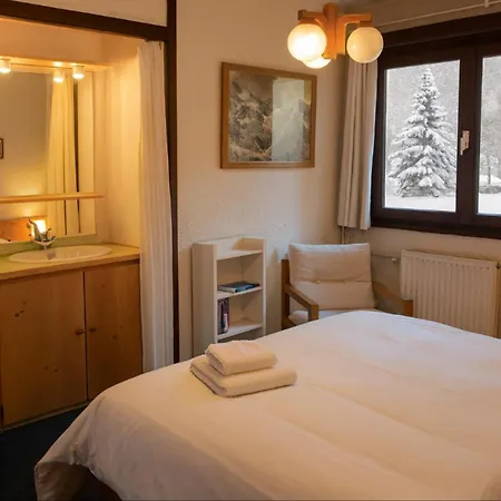 Experience Mont Blanc With Your Family Alpesi faház